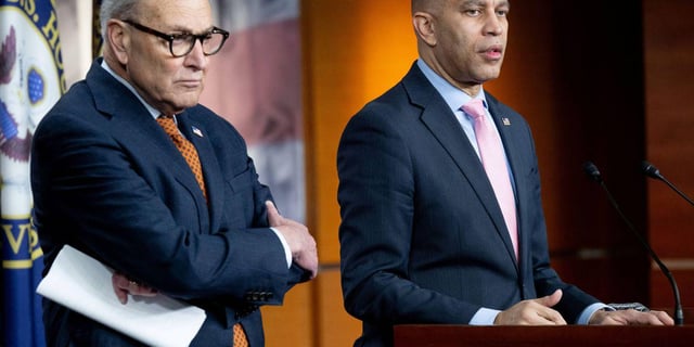Schumer, Jeffries Refuse to Join Democrats' Growing Calls to Slash ICE Spending